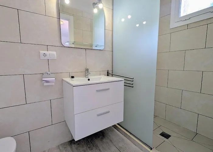 Celeste, Private Pool With Sea View, 15pers Lloret de Mar