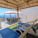 Villa Celeste, Private Pool With Sea View, 15pers *