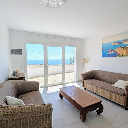 Celeste, Private Pool With Sea View, 15pers Вилла Льорет-де-Мар