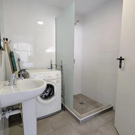 Celeste, Private Pool With Sea View, 15pers Willa Lloret de Mar