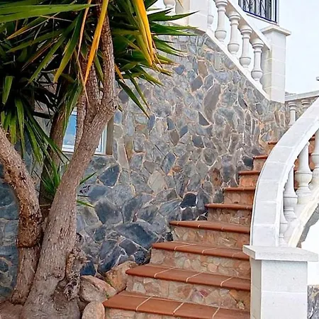 Вилла Celeste, Private Pool With Sea View, 15pers Льорет-де-Мар
