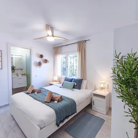 Celeste, Private Pool With Sea View, 15pers Villa