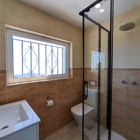 Celeste, Private Pool With Sea View, 15pers Lloret de Mar