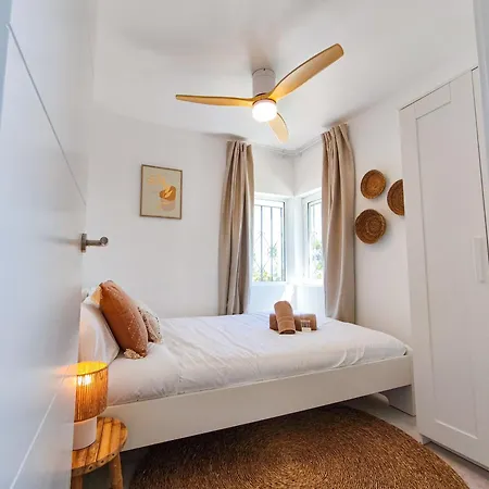 Celeste, Private Pool With Sea View, 15pers Villa *