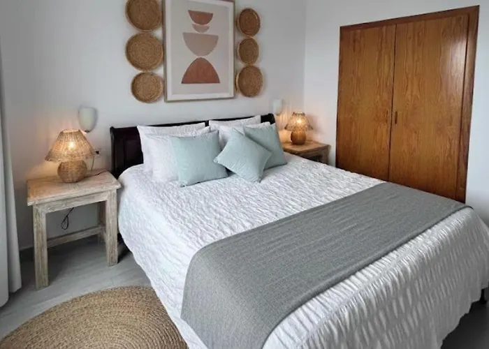 Celeste, Private Pool With Sea View, 15pers Vila Lloret de Mar