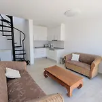 Celeste, Private Pool With Sea View, 15pers וילה